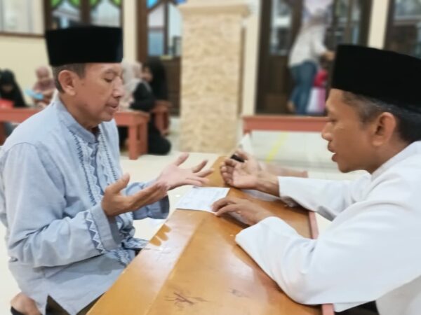 Penerimaan ZIS di Masjid Daarul Muttaqin